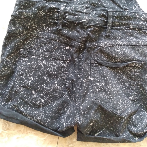 Wildfox Caroline Short Overalls, size XS - Picture 6 of 9